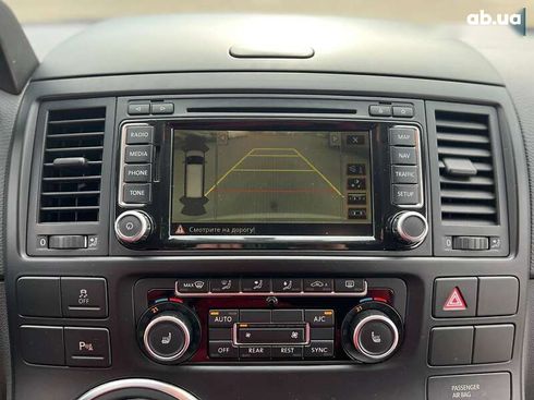 Volkswagen Multivan 2015 - фото 24