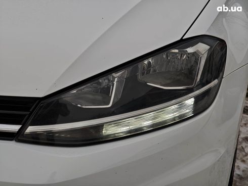 Volkswagen Golf 2019 белый - фото 39