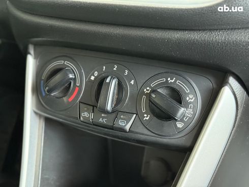 Suzuki SX4 2018 белый - фото 18