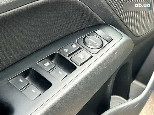 Hyundai Elantra 2018 - фото 26
