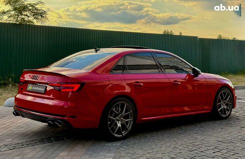 Audi S4 2017 - фото 14