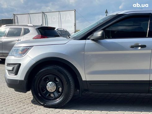 Ford Explorer 2017 серый - фото 6