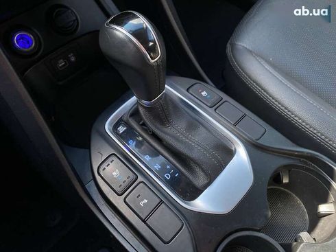 Hyundai Santa Fe 2017 - фото 19