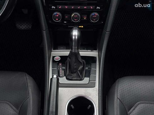Volkswagen Passat 2019 - фото 28