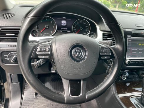 Volkswagen Touareg 2013 черный - фото 27