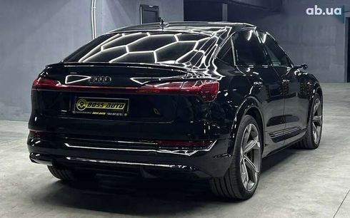 Audi E-Tron 2022 - фото 6