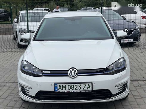 Volkswagen e-Golf 2020 - фото 3