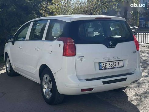 Peugeot 5008 2016 - фото 10