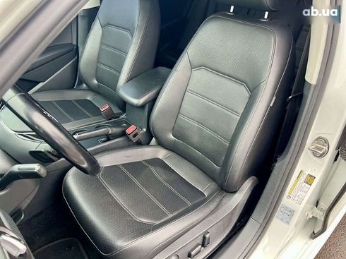 Volkswagen Passat 2018 - фото 16