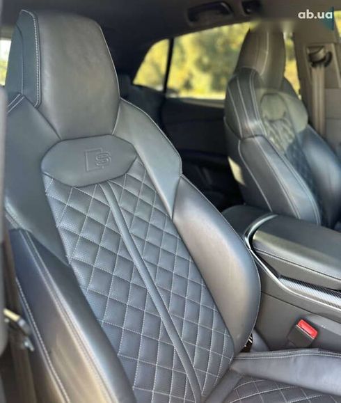 Audi SQ8 2024 - фото 17