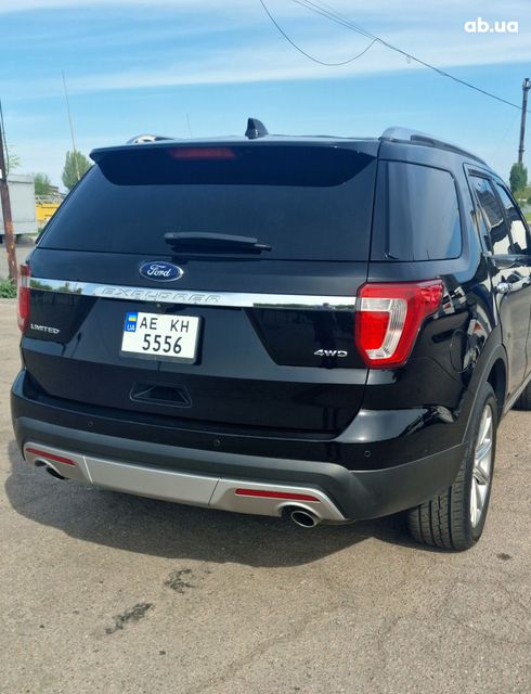 Ford Explorer 2016 черный - фото 9
