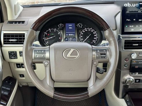 Lexus GX 2019 - фото 24