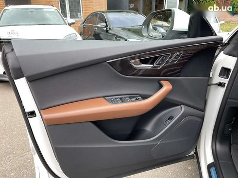 Audi Q8 2021 - фото 13