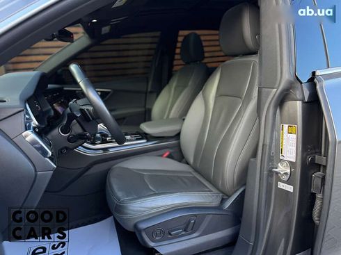 Audi Q8 2019 - фото 21