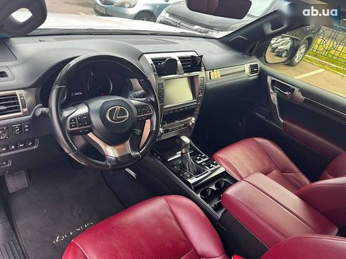 Lexus GX 2020 - фото 12