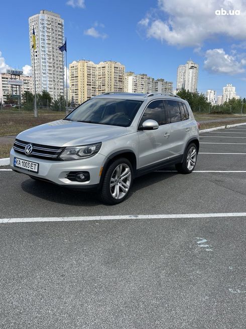 Volkswagen Tiguan 2013 серебристый - фото 3