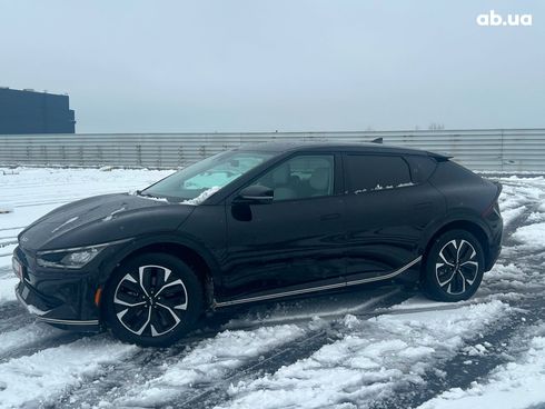 Kia EV6 2022 черный - фото 7