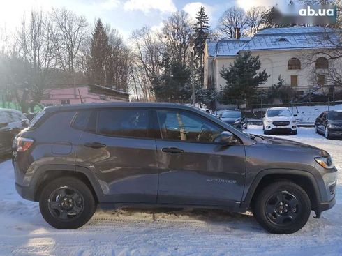 Jeep Compass 2020 - фото 8
