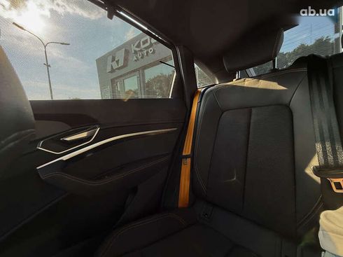 Audi E-Tron 2022 - фото 18