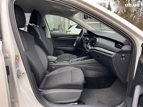 Skoda Octavia 2021 - фото 14