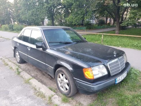 Mercedes-Benz E-Класс 1993 черный - фото 8