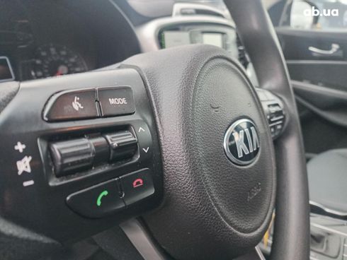 Kia Sorento 2015 серый - фото 12
