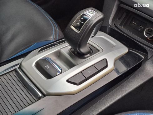 Geely Emgrand GT 2017 белый - фото 12