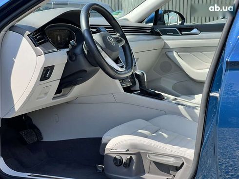 Volkswagen Passat 2022 - фото 29