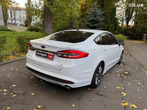 Ford Fusion 2017 белый - фото 6