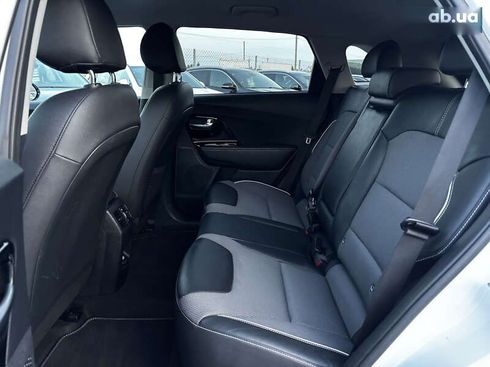 Kia Niro 2021 - фото 8