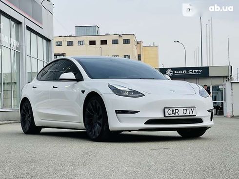 Tesla Model 3 2021 - фото 7