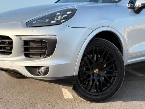 Porsche Cayenne 2016 серый - фото 3