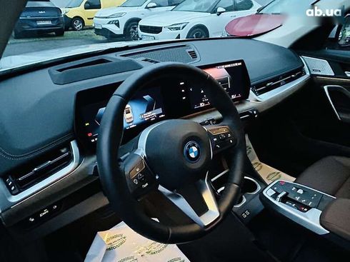 BMW iX1 2023 - фото 27