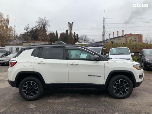 Jeep Compass 2019 белый - фото 19