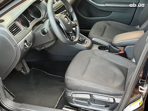 Volkswagen Jetta 2015 черный - фото 23