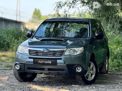 Subaru Forester 2010 - фото 2