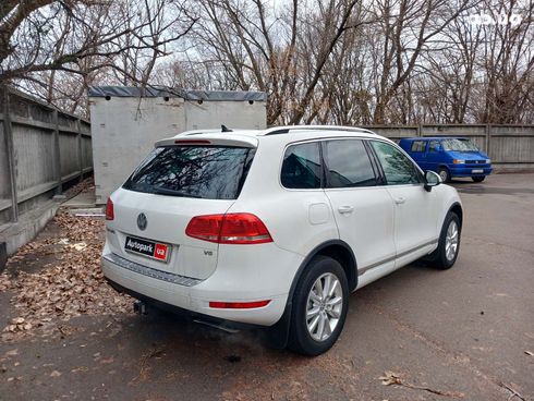 Volkswagen Touareg 2014 белый - фото 5