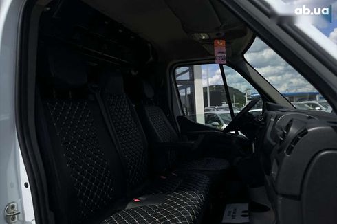 Opel Movano 2017 - фото 11
