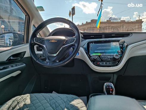 Chevrolet Bolt 2018 серый - фото 28