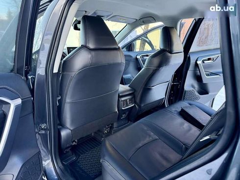 Toyota RAV4 2021 - фото 22