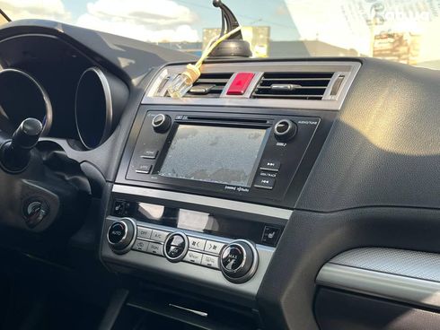 Subaru Legacy 2014 белый - фото 16