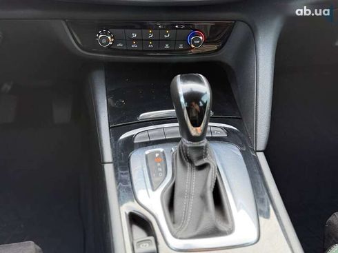 Buick Regal 2018 - фото 25