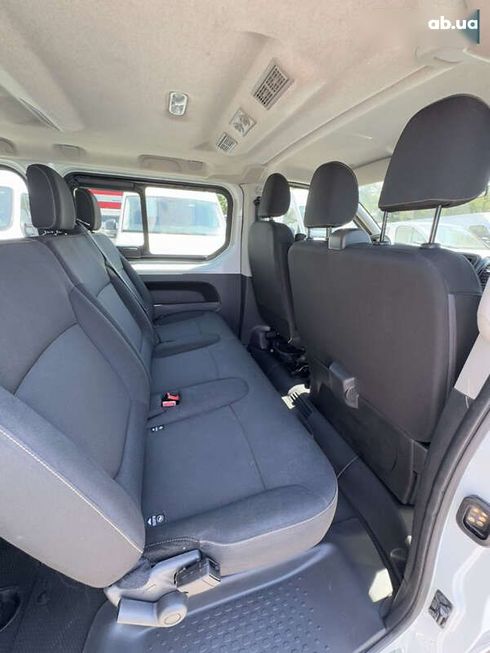 Renault Trafic 2018 - фото 30