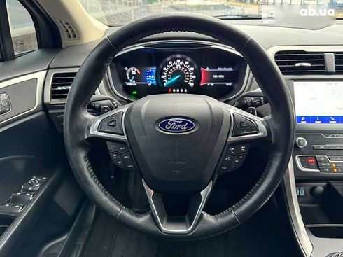 Ford Fusion 2019 - фото 10