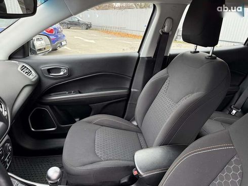 Jeep Compass 2018 - фото 24