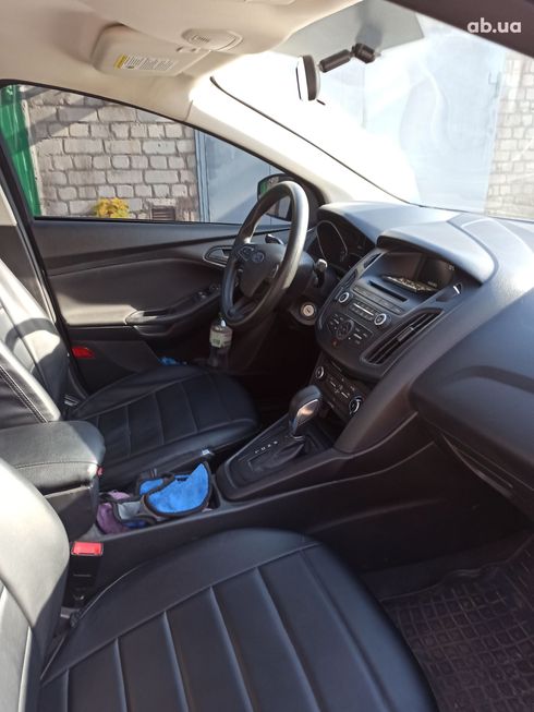 Ford Focus 2015 серый - фото 3