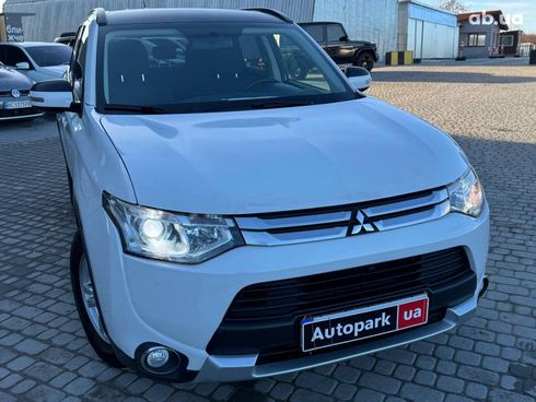 Mitsubishi Outlander 2014 белый - фото 12