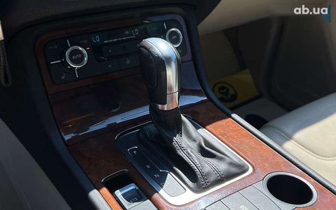 Volkswagen Touareg 2012 - фото 12