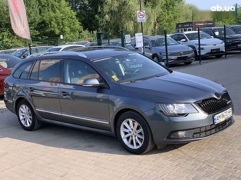 Skoda Superb 2013 - фото 7