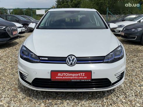 Volkswagen e-Golf 2020 - фото 16